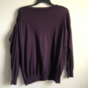 GAP Sweaters - GAP V-neck Cashmere Sweater GAP Sweaters - GAP V-neck Cashmere Sweater
